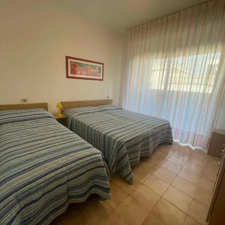 In 38281 * Μπιμπιόνε